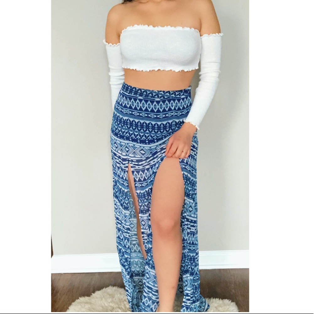 Double split maxi skirt in Blue